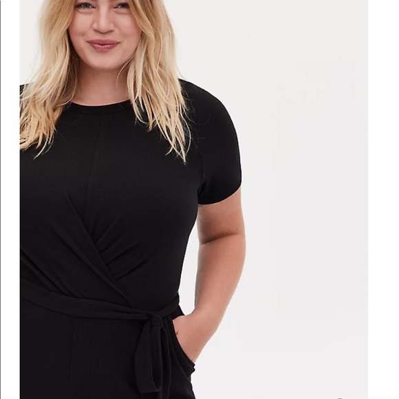 Nwt Torrid size 1 Black Rib Twist Culotte Jumpsuit - Picture 3 of 6